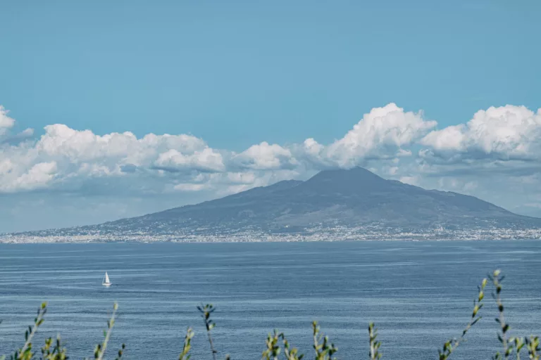 a view of the mount vesuvius in italy